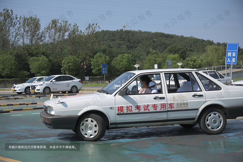 驾驶证吊销和撤销驾驶证有什么区别