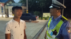 21岁小伙无证驾车十余年被查 “埋怨”驾考制度严